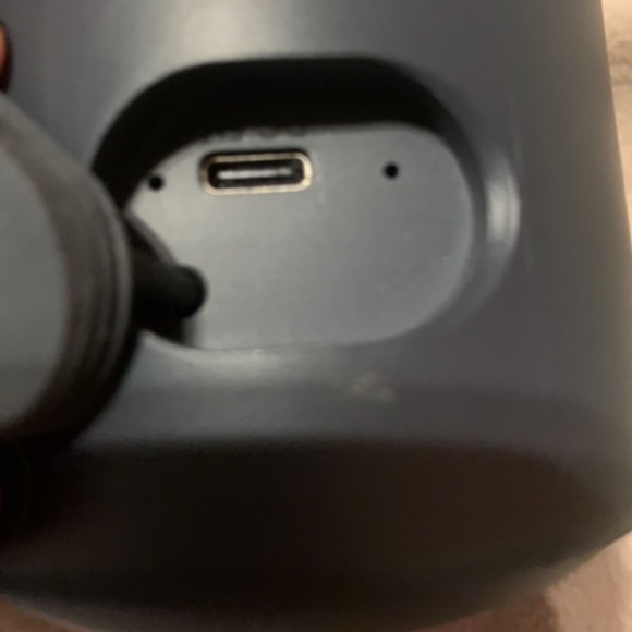 Small Speaker - Picture 4 of 4